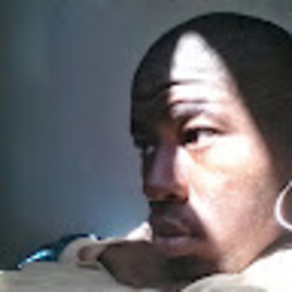 Meet your Posher, Kojo - Picture 1 of 1